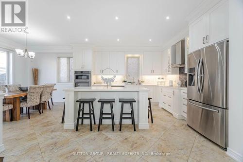 78 Vanderpool Crescent, Brampton, ON - Indoor Photo Showing Kitchen With Upgraded Kitchen