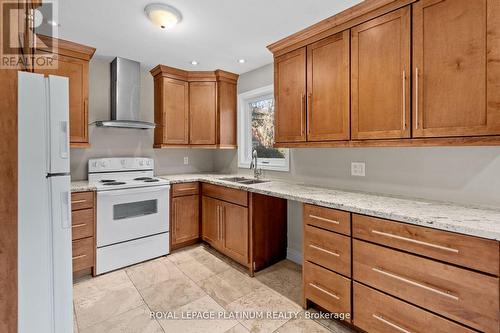 2677 Credit Valley Road, Mississauga, ON - Indoor Photo Showing Kitchen