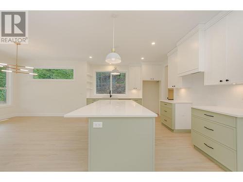 2504 Fox Glen Way Lot# 11, Blind Bay, BC - Indoor Photo Showing Kitchen