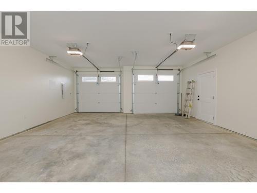 Very Spacious Double Car Garage 25'X22' - 2504 Fox Glen Way Lot# 11, Blind Bay, BC - Indoor Photo Showing Garage