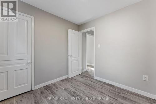 1 - 338 Hamilton Road, London, ON - Indoor Photo Showing Other Room