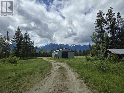 16380 N 5 Highway, Valemount, BC - Outdoor