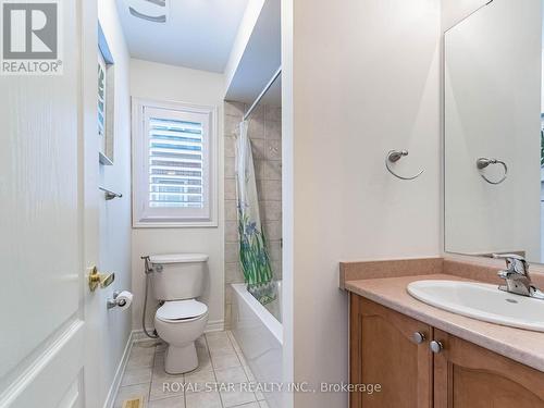 30 Wickson Street, Markham, ON - Indoor Photo Showing Bathroom