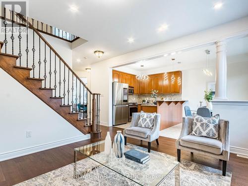 30 Wickson Street, Markham, ON - Indoor Photo Showing Living Room