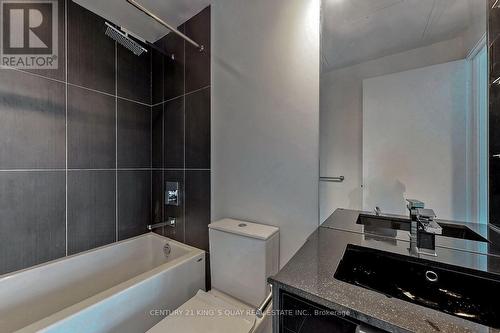 2801 - 70 Temperance Street, Toronto, ON - Indoor Photo Showing Bathroom