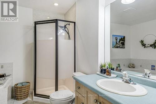 85 Foxborough Drive, Hamilton, ON - Indoor Photo Showing Bathroom