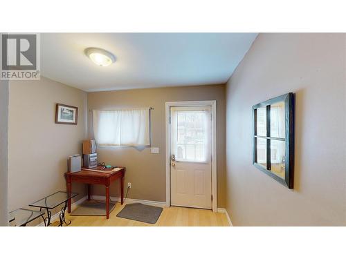 328 2Nd Avenue S, Cranbrook, BC - Indoor