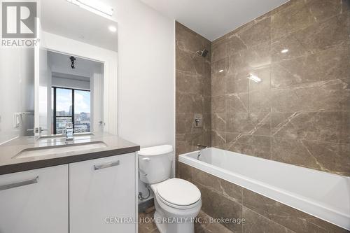 1503 - 195 Mccaul Street, Toronto, ON - Indoor Photo Showing Bathroom