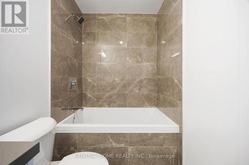 1503 - 195 Mccaul Street, Toronto, ON - Indoor Photo Showing Bathroom