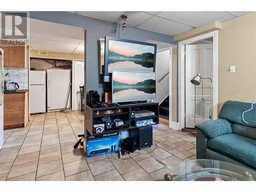 74 Preston Avenue, Penticton, BC - Indoor