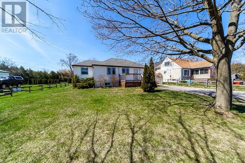 2414 Holt Road, Clarington, ON - Outdoor