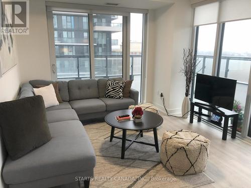 2103 - 30 Inn On The Park Drive, Toronto, ON - Indoor Photo Showing Living Room