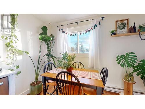 2008 2Nd  S Street Unit# 1, Cranbrook, BC - Indoor Photo Showing Dining Room