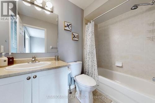 35 Edwin Pearson Street, Aurora, ON - Indoor Photo Showing Bathroom