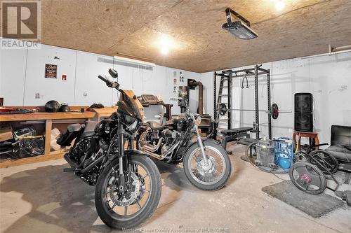 64 Moore Street, Wheatley, ON - Indoor Photo Showing Garage