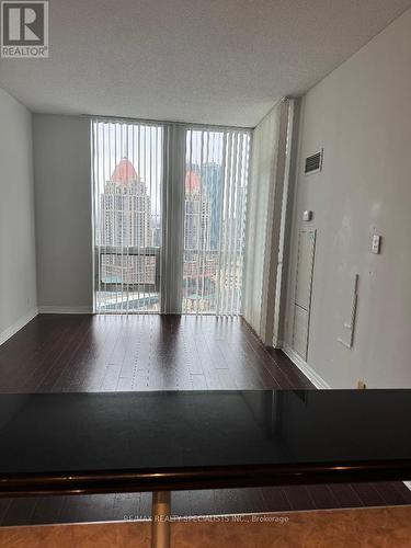 2401 - 3939 Duke Of York Boulevard W, Mississauga, ON - Indoor Photo Showing Other Room