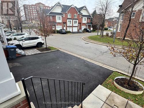 23 - 1575 South Parade Court, Mississauga, ON - Outdoor With Facade