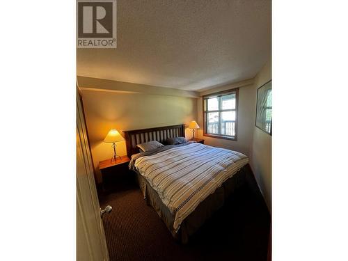 2050 Summit Drive Unit# 306, Panorama, BC - Indoor Photo Showing Bedroom