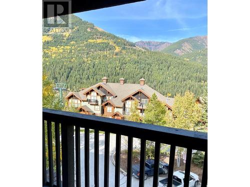 2050 Summit Drive Unit# 306, Panorama, BC - Outdoor