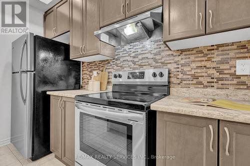 12 - 35 Heron Park Place, Toronto, ON - Indoor Photo Showing Kitchen