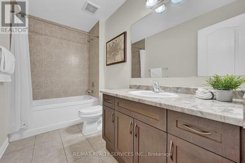 12 - 35 Heron Park Place, Toronto, ON - Indoor Photo Showing Bathroom