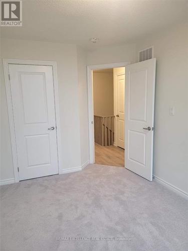 300 Okanagan Path, Oshawa, ON - Indoor Photo Showing Other Room