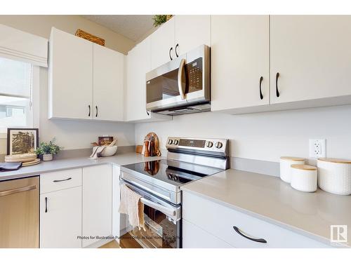 648 174 Av Ne, Edmonton, AB - Indoor Photo Showing Kitchen