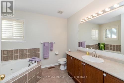 67 Berton Boulevard, Halton Hills, ON - Indoor Photo Showing Bathroom