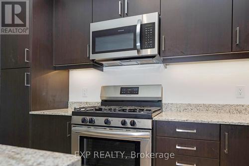 308 - 17 Spooner Crescent, Collingwood, ON - Indoor Photo Showing Kitchen