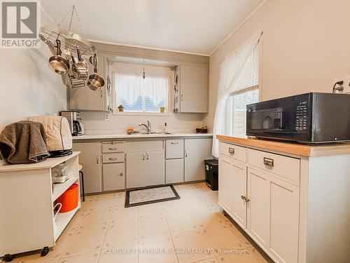 89 Rebecca Street, Temiskaming Shores (New Liskeard), ON - Indoor Photo Showing Kitchen