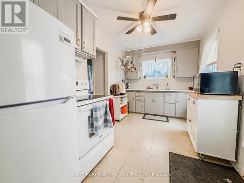 89 Rebecca Street, Temiskaming Shores (New Liskeard), ON - Indoor Photo Showing Kitchen