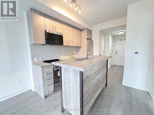 904 - 8010 Derry Road, Milton, ON - Indoor Photo Showing Kitchen