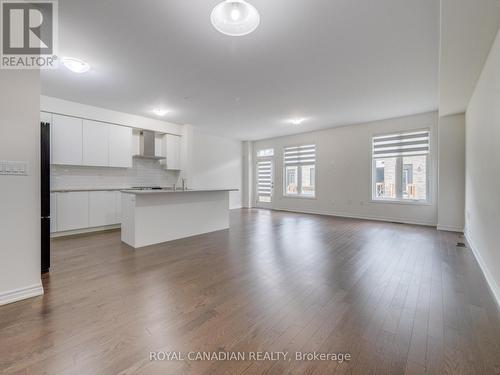 476 Bergamot Avenue, Milton, ON - Indoor Photo Showing Kitchen