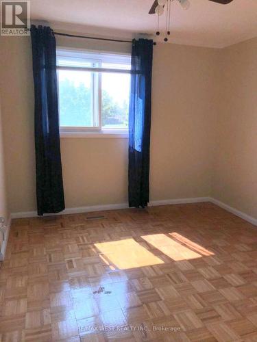 7610 Anaka Drive, Mississauga, ON - Indoor Photo Showing Other Room