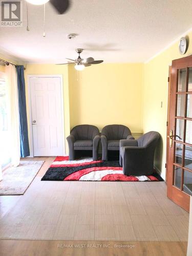 7610 Anaka Drive, Mississauga, ON - Indoor Photo Showing Bedroom