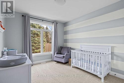 4657 Lakeside Street, Plympton-Wyoming (Plympton Wyoming), ON - Indoor Photo Showing Bedroom