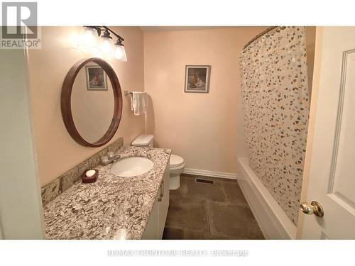 539 Ferguson Tetlock Road, Montague, ON - Indoor Photo Showing Bathroom