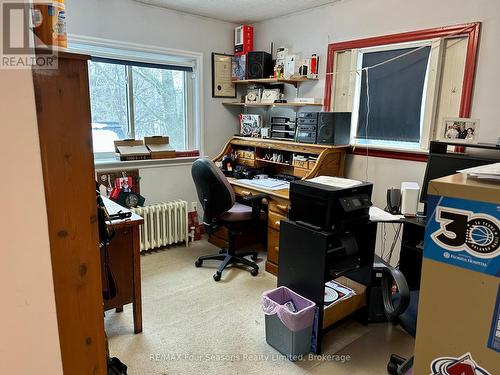 210 Saunders Street, Clearview (Stayner), ON - Indoor Photo Showing Office