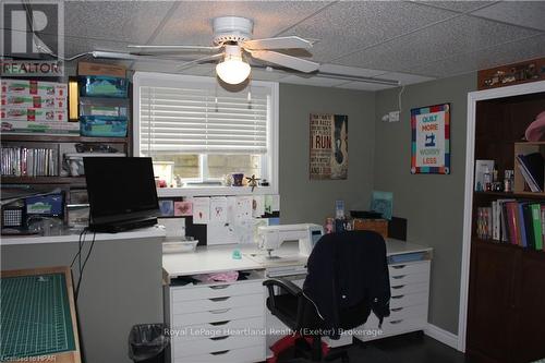 24575 Saxton Road, Strathroy-Caradoc (Se), ON - Indoor Photo Showing Office