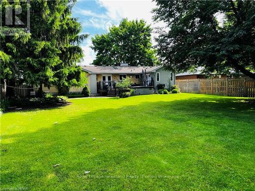 24575 Saxton Road, Strathroy-Caradoc (Se), ON - Outdoor With Deck Patio Veranda