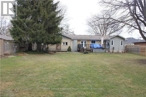 24575 Saxton Road, Strathroy-Caradoc (Se), ON - Outdoor With Deck Patio Veranda