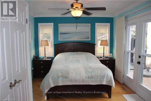 24575 Saxton Road, Strathroy-Caradoc (Se), ON - Indoor Photo Showing Bedroom