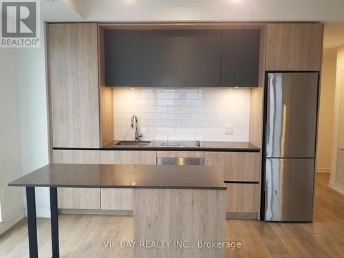 2211 - 225 Sumach Street, Toronto, ON - Indoor Photo Showing Kitchen With Upgraded Kitchen