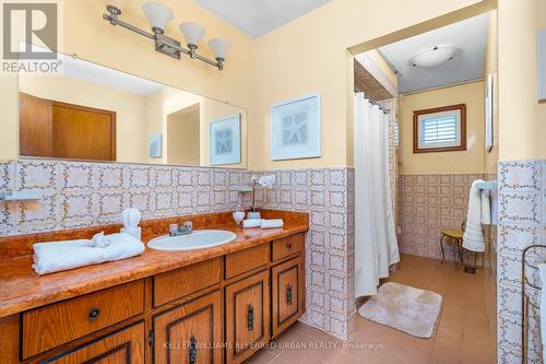 7 Tigerlily Court, Toronto, ON - Indoor Photo Showing Bathroom