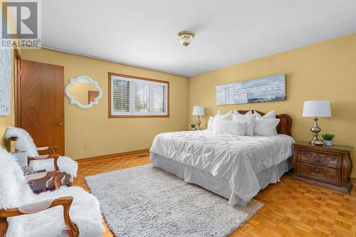 7 Tigerlily Court, Toronto, ON - Indoor Photo Showing Bedroom