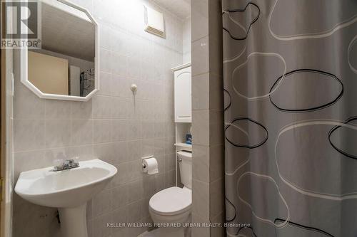 7 Tigerlily Court, Toronto, ON - Indoor Photo Showing Bathroom