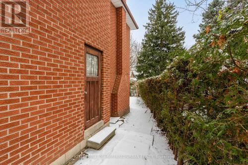 7 Tigerlily Court, Toronto, ON - Outdoor