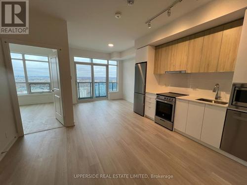 2906 - 50 Upper Mall Way, Vaughan, ON - Indoor Photo Showing Kitchen With Stainless Steel Kitchen