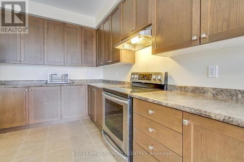 29 Treetops Boulevard, New Tecumseth, ON - Indoor Photo Showing Kitchen