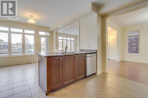 29 Treetops Boulevard, New Tecumseth, ON - Indoor Photo Showing Kitchen With Double Sink